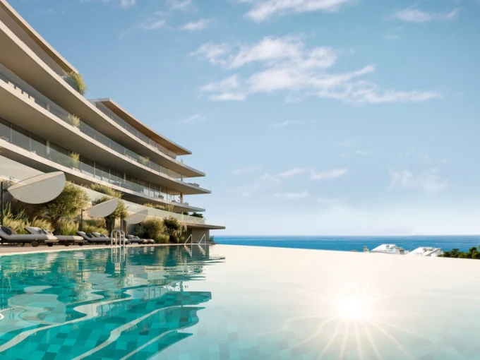 Lighthouse Higuerón Residences